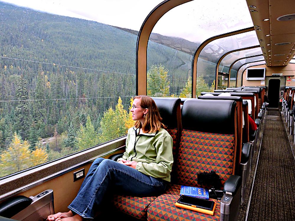 Macarena garcia ventajas viajar tren photo