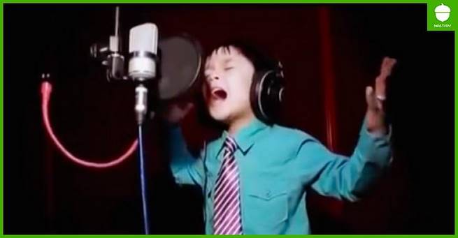 4-летний мальчик исполняет бессмертный хит Уитни Хьюстон «I Will Always Love...