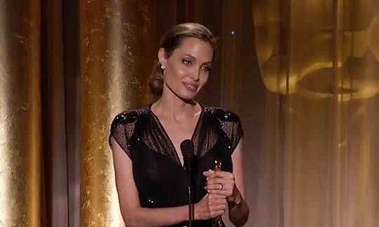 Речь Анджелины Джоли во время вручения премии «Оскар»