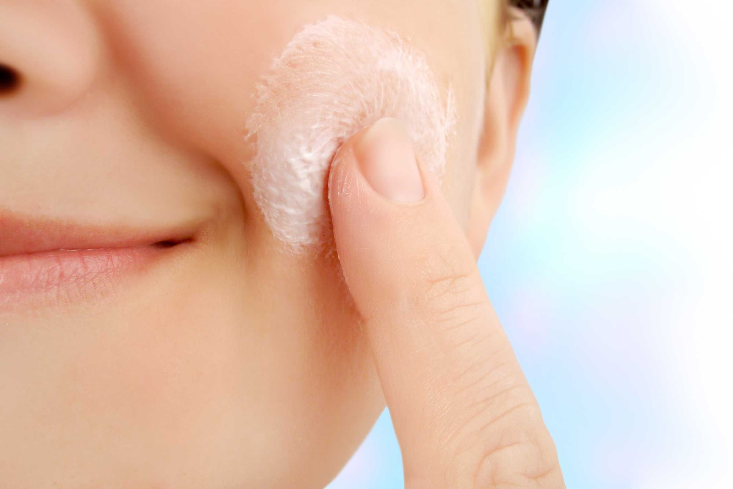Как правильно использовать увлажняющий крем? 8 правил от дерматологов!