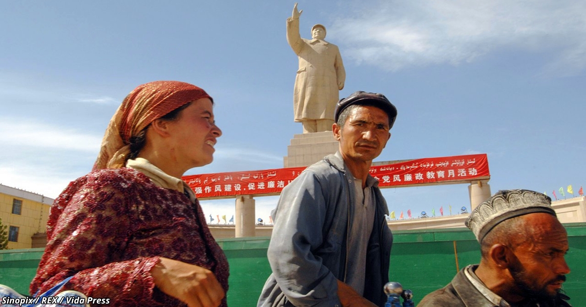 Китай превратил одну провинцию в футуристический концлагерь. На очереди — все остальные