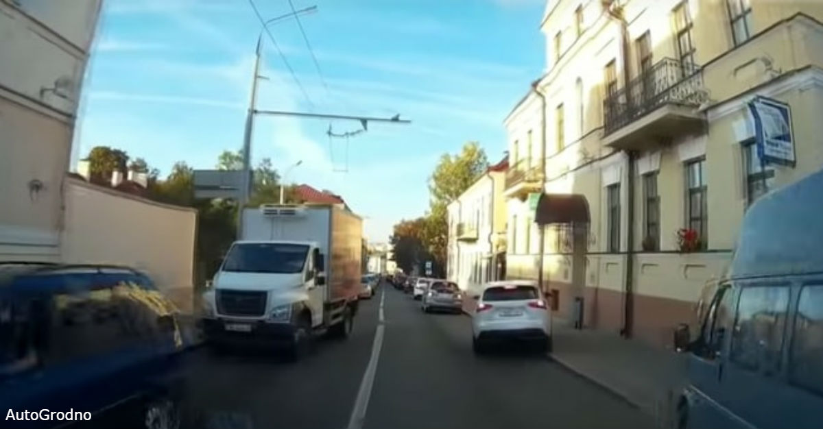 Когда в Беларуси едет скорая   вот что делают водители