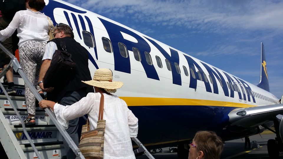 Какие авиакомпании летают. Ryanair Лаппеенранта. Аэропорт Лаппеенранта Ryanair. Авиасообщение с Финляндией. Рамки Ryanair в аэропорту Лаппеенранте.