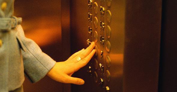 Как познакомиться с девушкой в лифте
