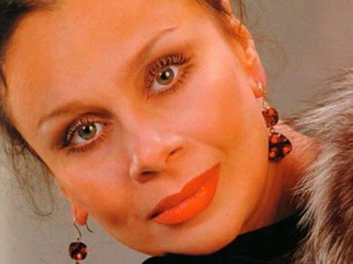 Пост памяти потрясающей актрисе Любови Полищук. Яркая, неповторимая и великолепная!