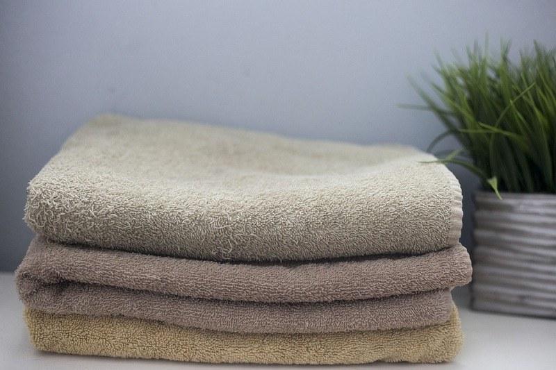 Махровые полотенца вновь станут мягкими и пушистыми: проверенное домашнее средство