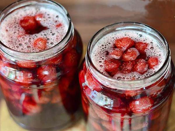 Как сварить густое клубничное варенье на зиму с целыми ягодами. 5 подробных рецептов приготовления