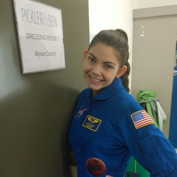 Она мечтает стать космонавтом: Алисса Карсон   девушка, которая готовится к экспедиции на Марс