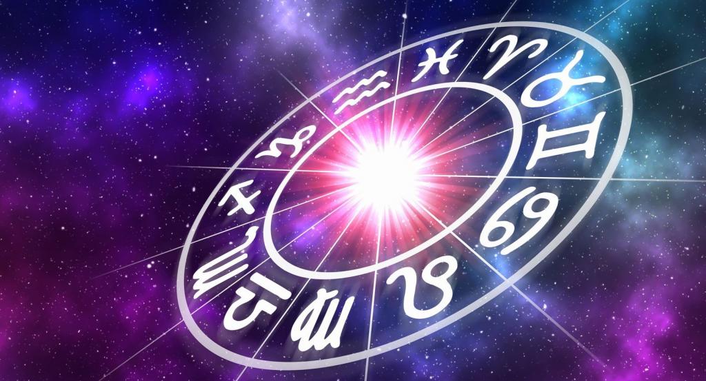 Самые популярные мифы о совместимости: астрологи объясняют, почему не стоит строить отношения, основываясь только на знаках зодиака