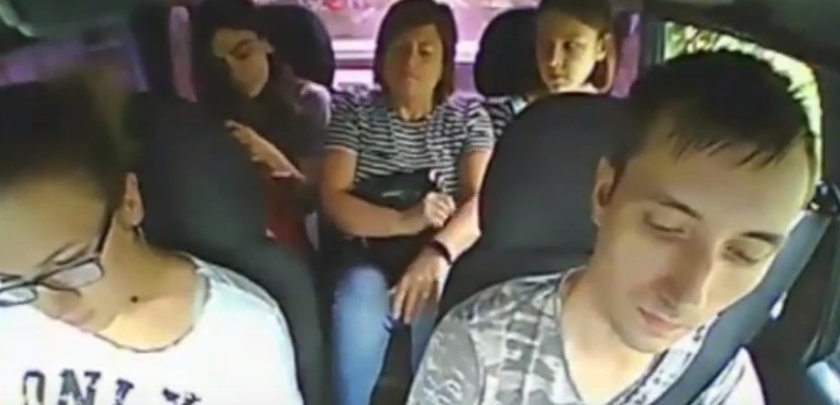 Скандал в Майкопе: таксист высадил женщин за хамство и запах чеснока. Мнения в Сети разделились