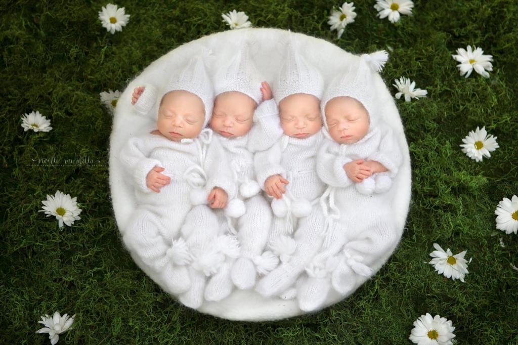 Лишь один шанс на миллион: женщина родила идентичных четверняшек и сделала потрясающую фотосессию