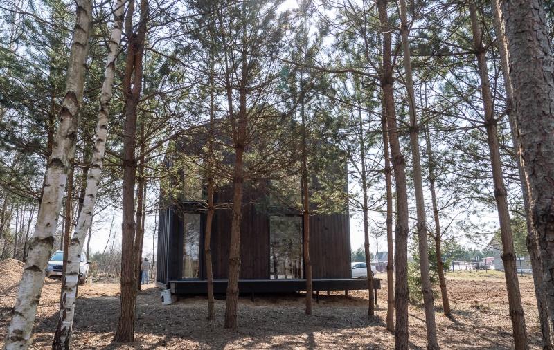 Белорусская семья построила на дачном участке настоящий шедевр минимализма: фото