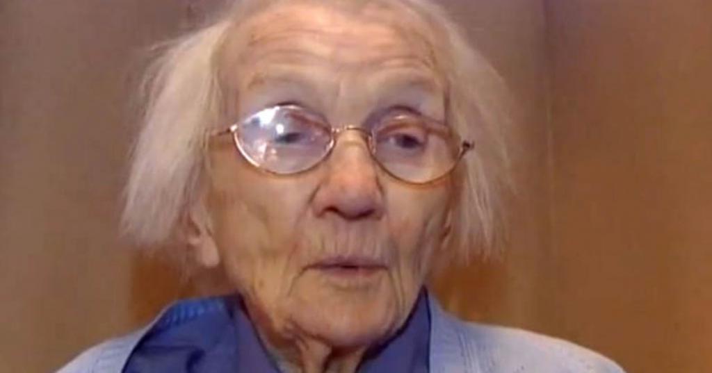 96 летняя женщина позвонила риелторам, чтобы продать дом. Неприметный снаружи, он оказался настоящей жемчужиной внутри