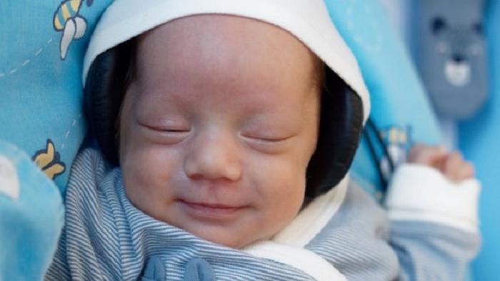 Доказано учеными: музыка стимулирует развитие мозга у преждевременно рожденных детей