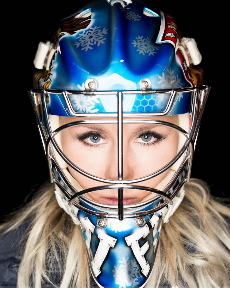 Не женский спорт: красивые хоккеистки мира - русские и не только (фото)