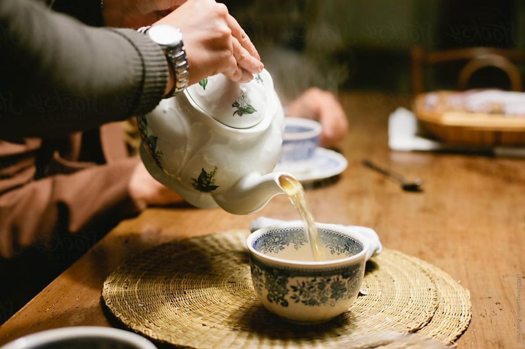 Умение заварить вкусную чашку чая повышает шансы на успех в отношениях (согласно исследованиям)