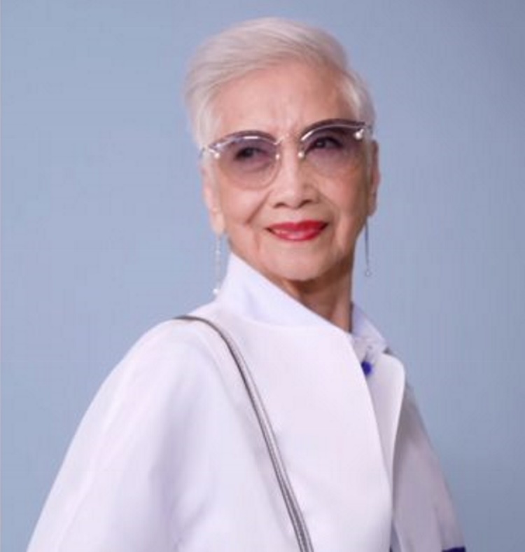 Старейшая модель Азии, 96 летняя красавица с прямой спиной, доказывает, что начать никогда не поздно