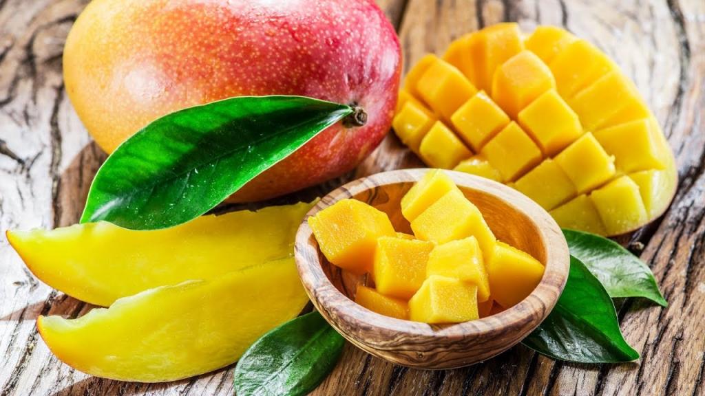 7 вещей, которые произойдут с телом человека, если съедать одно манго каждый день