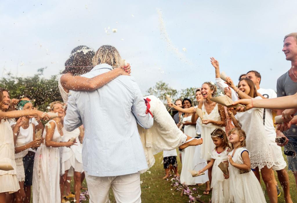 Невеста отменила свою свадьбу, чтобы отомстить свекрови, пригласившей 80 лишних гостей