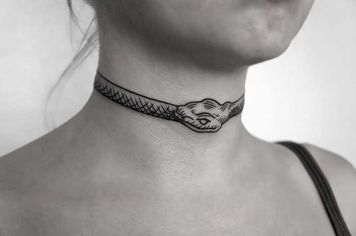 Татуировки на шее могут быть стильными. Оригинальные, уникальные и необычные примеры наколок