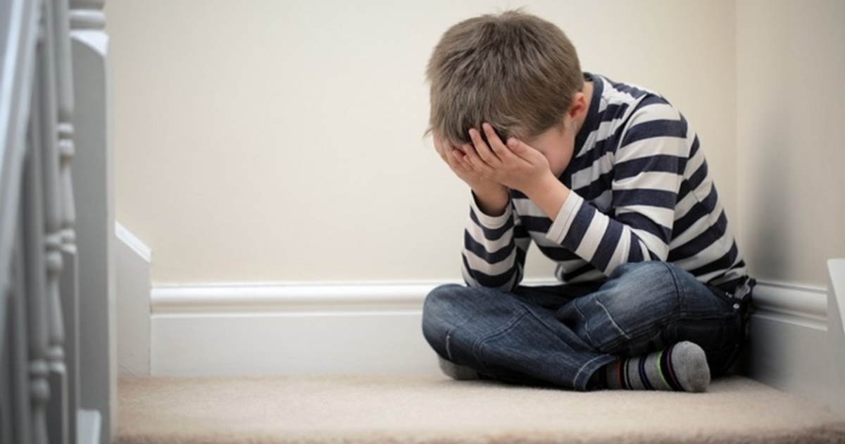 25 признаков человека, пережившего эмоциональное насилие в детстве