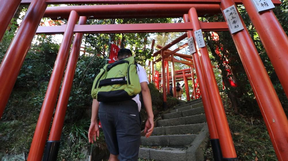 Имейте уважение: в японском городе просят туристов не есть на ходу