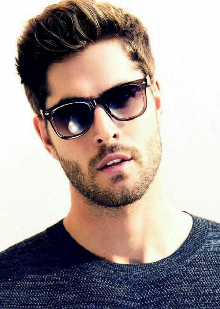 Adam en. Nick Bateman. Ник Бейтман 2010. Мужчина с бородой в профиль. Erkek.