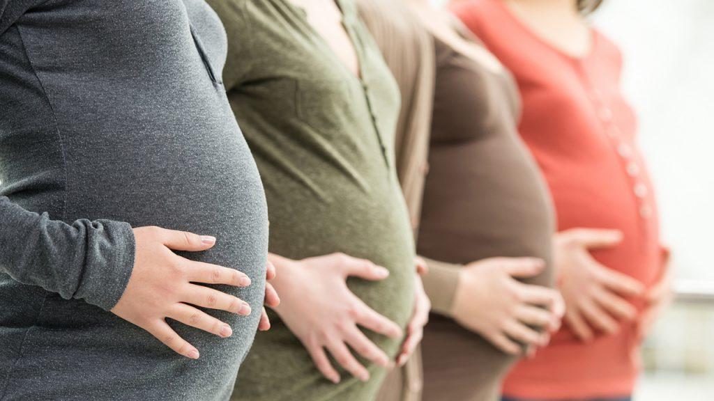 Паста, рис, шпинат, свекла: ученые представили новые рекомендации по питанию для беременных женщин