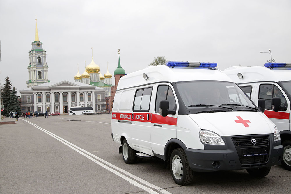 Адская боль сковала тело… поняла, что до больницы сама не доберусь… ожидание, приезд скорой…