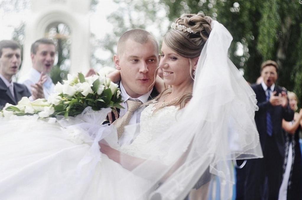 Вышла замуж в 26. Невеста в 16. Невеста 16 лет. Свадебное платье в русском стиле. 16 Лет свадьбы.