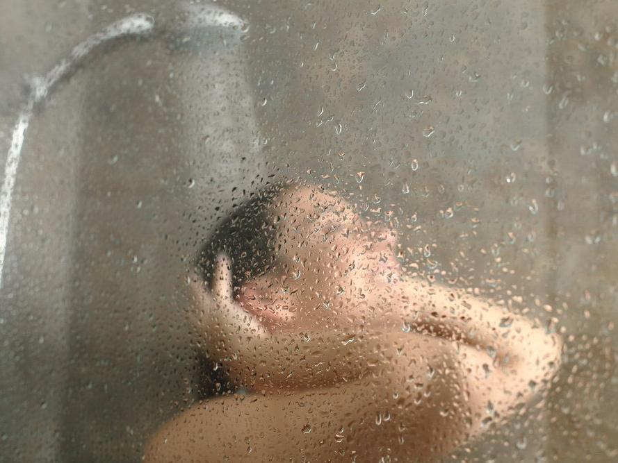 Предлагать гостям принять душ: какие обычаи есть в разных странах