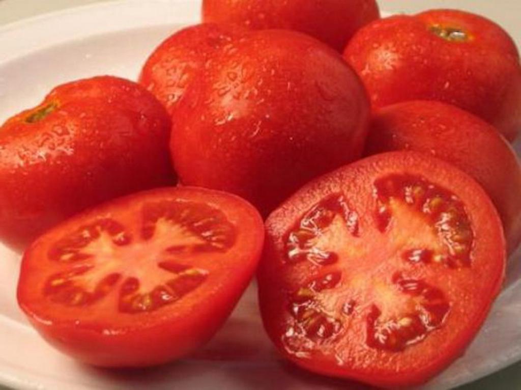 Почему помидоры были вкуснее 100 лет назад. Как ученые пытаются восстановить их первоначальный вкус