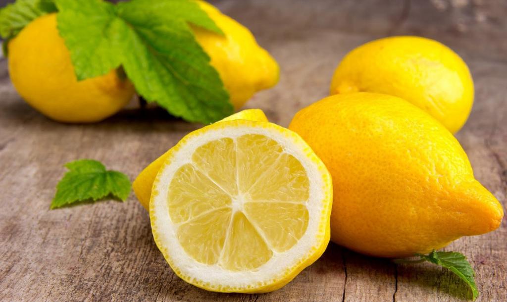 Соседка по даче поделилась советом и рассказала, как можно вырастить лимон в домашних условиях