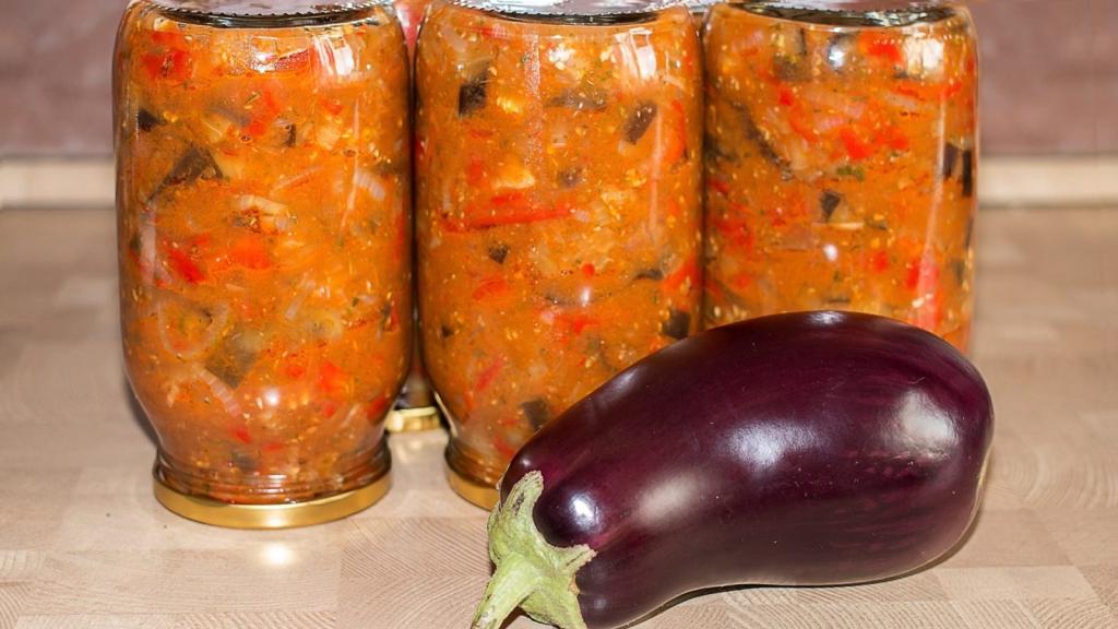 Старый татарин поделился рецептом салата из баклажанов, который является секретом долголетия в их семье