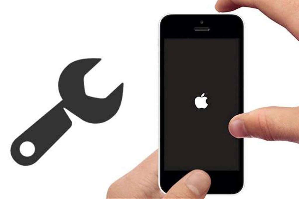 Что делать если завис телефон айфон. Айфон завис на яблоке. Айфон повис на яблоке. Iphone 11 перезагружается на яблоке. Iphone висит на яблоке.