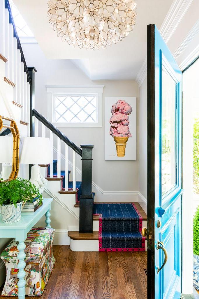 Правильный цвет стен и эффектные аксессуары: в своем Instagram дизайнер делится советами о том, как сделать дом уютнее