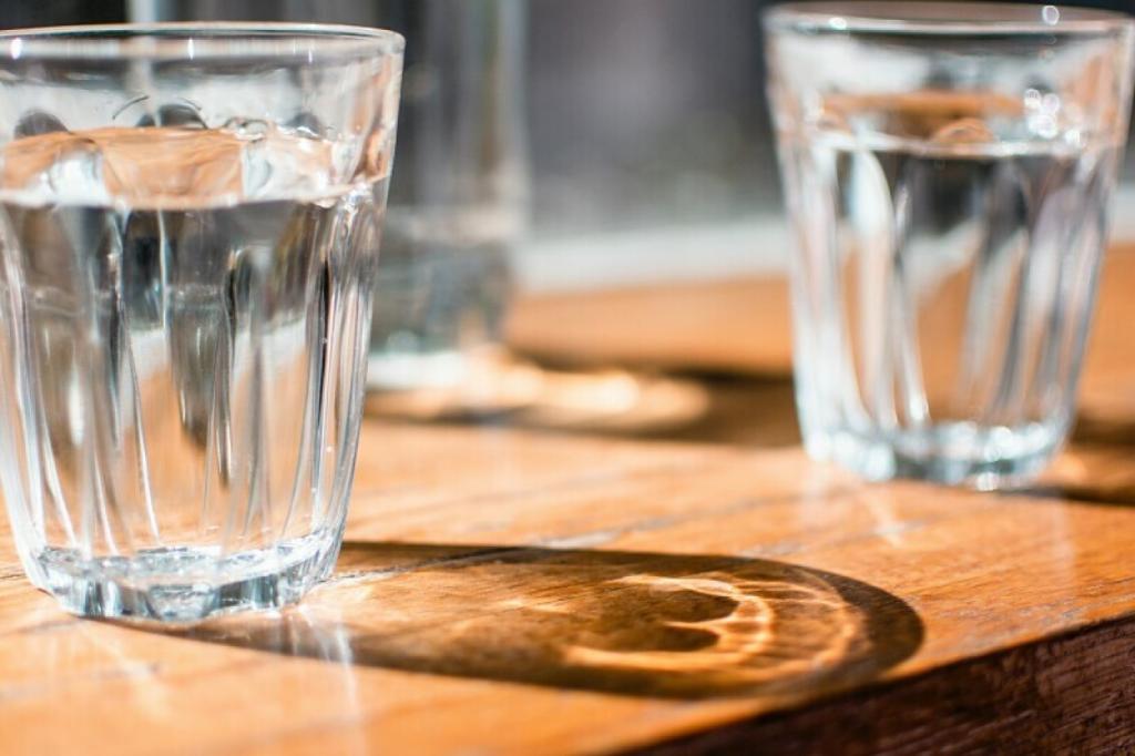 Как стакан воды может помочь с заветной мечтой – подруга часто использует эту технику для исполнения желаний