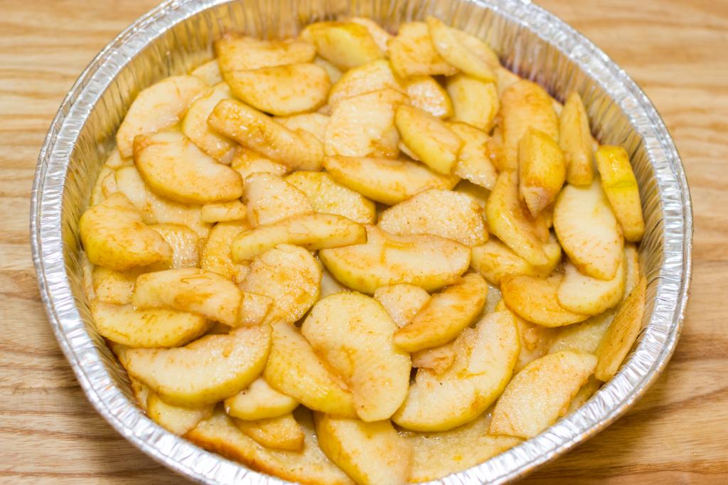Чтобы не толстеть, я готовлю диетические пироги с яблоками и капустой: делюсь двумя рецептами