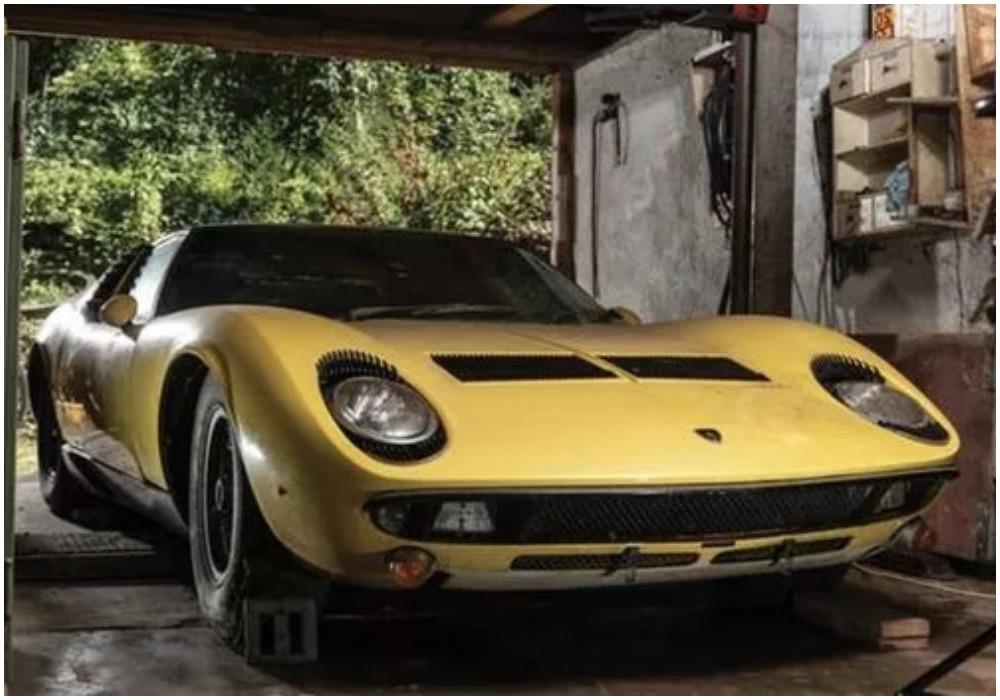 Lamborghini Miura 1969 года: за него хотят получить 1,2 миллиона долларов на аукционе. Почему автомобиль стоит так дорого