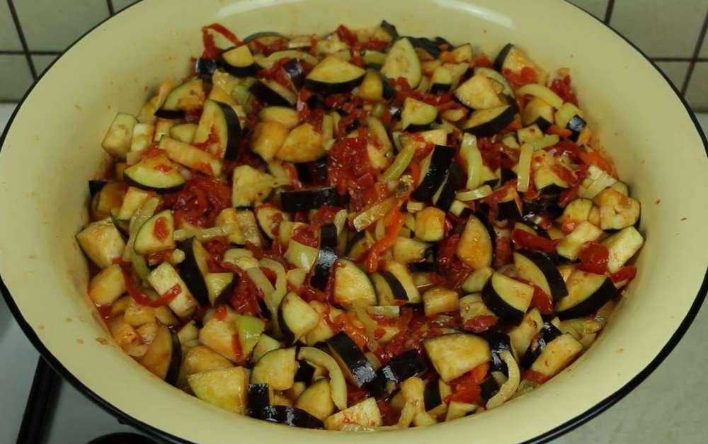 Каждый год готовлю любимые баклажаны по-татарски. Наслаждаемся всю зиму