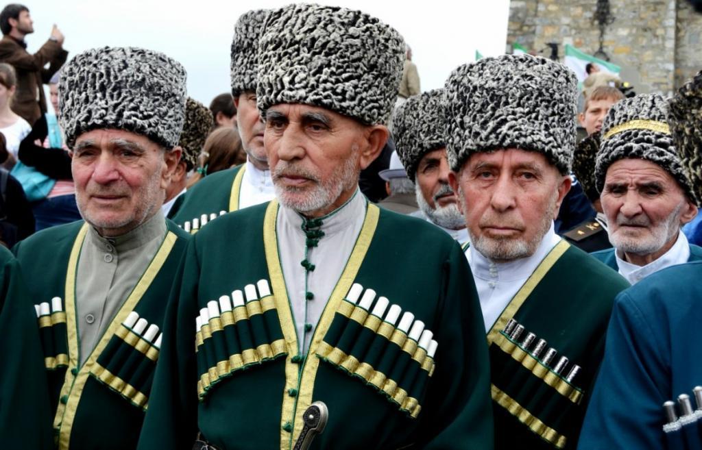 Чеченские имена и фамилии: отличительные особенности кавказского народа