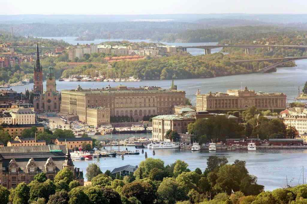 Королевский дворец, городская ратуша, музей  Васа : куда сходить, и что посмотреть в Стокгольме (Швеция), если это первая поездка