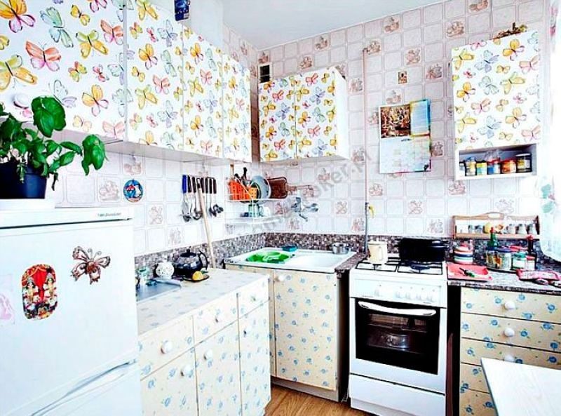 Унитаз посреди кухни, шкаф а ля тетрис: нелепые и откровенно неудачные дизайны кухонь, существующие на самом деле