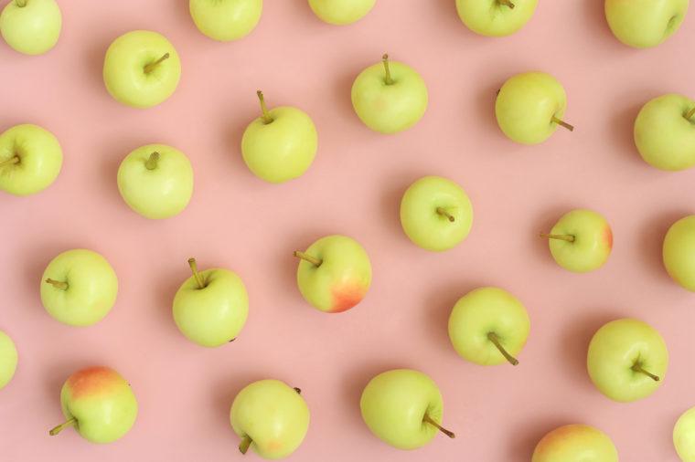 12 интересных фактов о яблоках, которые вы вряд ли слышали: каким было запретное яблоко в Эдемском саду, и почему этот фрукт стал логотипом крупнейшей корпорации мира
