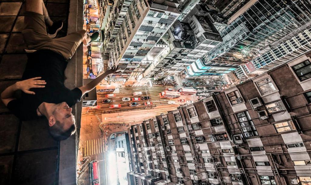 Экстремальное хобби: что можно увидеть, если лазить по крышам крупных городов ночью (10 захватывающих дух фото)