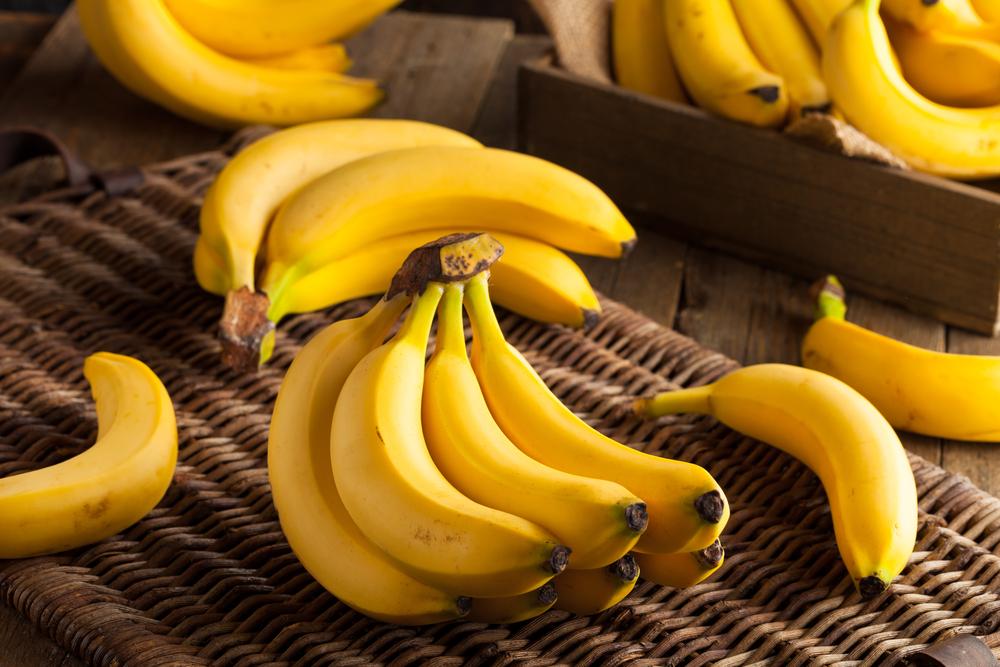 Попробовала у подруги банановые оладьи и теперь постоянно готовлю их своим детям: рецепт