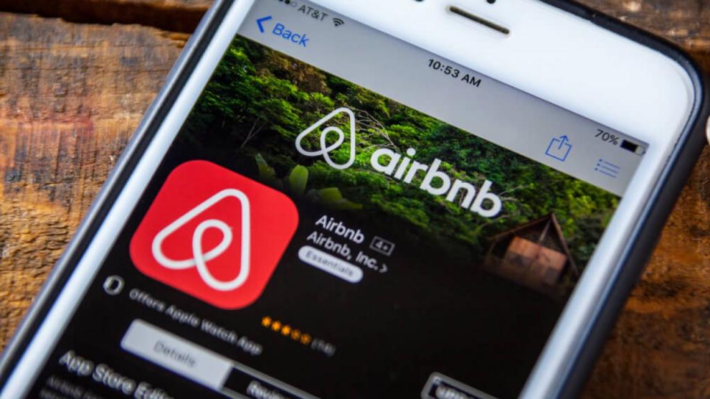 Сюрпризы с Airbnb: девушка через сайт сняла комнату, которая оказалась чуланом под лестницей, как у Гарри Поттера