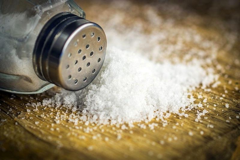 Я не верила, что соль может быть отличным скрабом: бабушка рассказала и о других ее  волшебных  свойствах
