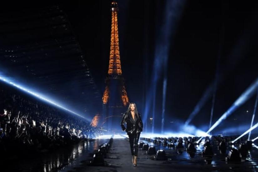 Финишная прямая модных показов: самые обсуждаемые моменты Недели моды в Париже