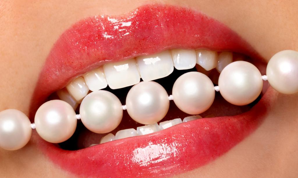 Легко ли получить голливудскую улыбку? Стоматологи опровергли мифы о зубных имплантах